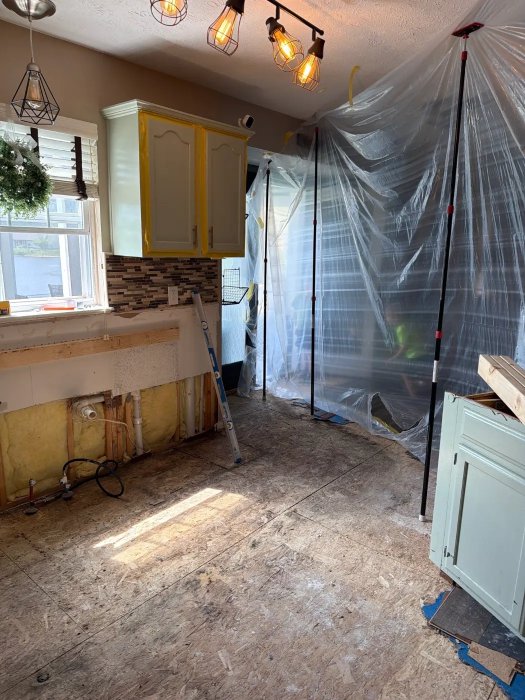 Category 3 sewage cleanup in progress, serving Heron Ridge
